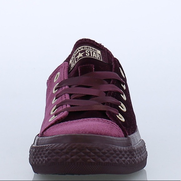 RARE Chuck Taylor Velvet All Star Sneakers - Picture 2 of 6